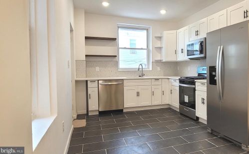 6447 Chew Ave, Philadelphia PA  19119-2037 exterior