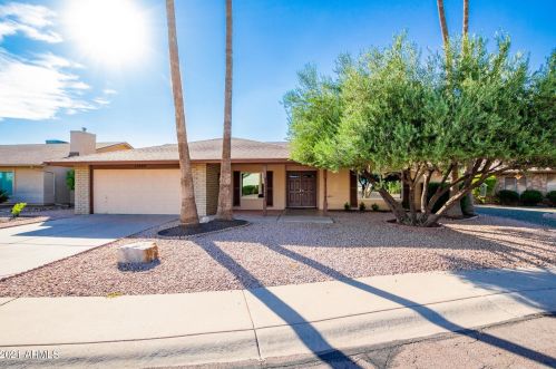 11022 Chehia St, Phoenix, AZ 85044-1604