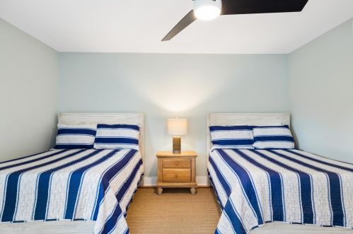 723 Spinnaker Beachhouse Vl, Johns Island SC  29455-6108 exterior