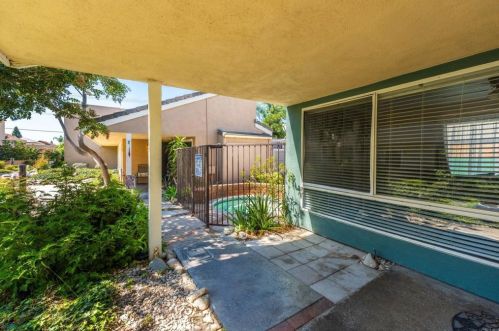 10708 Knott Ave, Stanton, CA 90680-1969