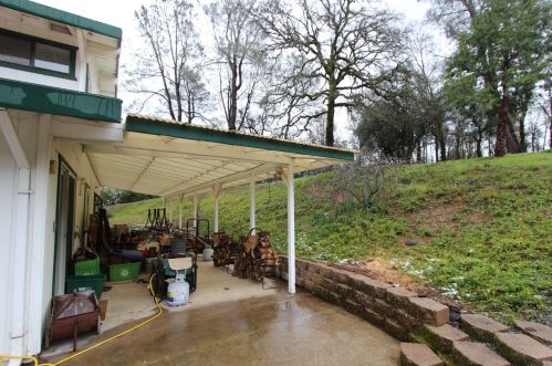 12681 Wolf Rd, Grass Valley CA  95949-8183 exterior
