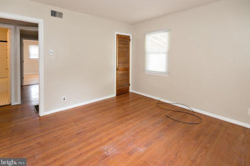 1104 Howard Ave, Gloucester NJ  08031-1534 exterior