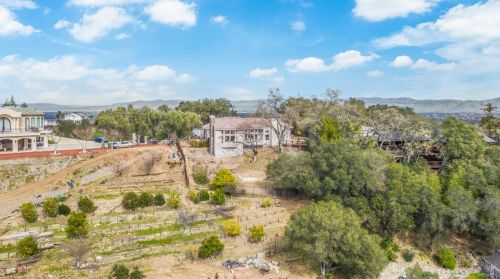 21461 Saratoga Hills Rd, Saratoga CA  95070-5377 exterior