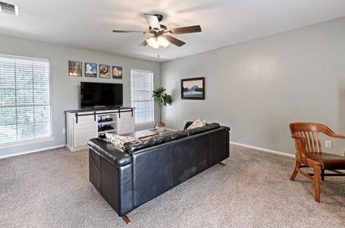 10510 Woodland Dr, Greenville TX  75402-3316 exterior