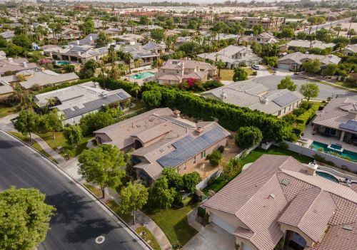 8 King Edward Ct, Rancho Mirage CA  92270-1621 exterior