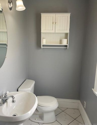 10 Cliff St, United States Coast Guard Ac CT  06320-5402 exterior