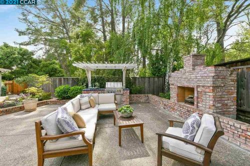 104 Van Ripper Ln, Orinda CA  94563-1120 exterior