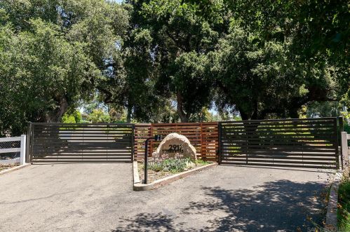 2917 Tavern Rd, Alpine CA  91901-3141 exterior