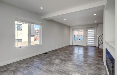 6160 Pacific Coast Hwy, Redondo Beach CA  90277-5907 exterior