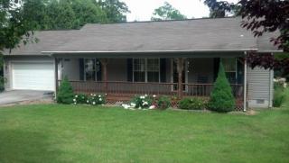 33 Iuka Ln, Crossville, TN 38572-6223