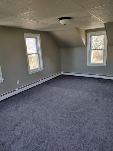 196 Greenwich Ave, Warwick RI  02886-1601 exterior