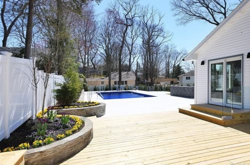 20 Furman Pl, Muttontown, NY 11732-1315
