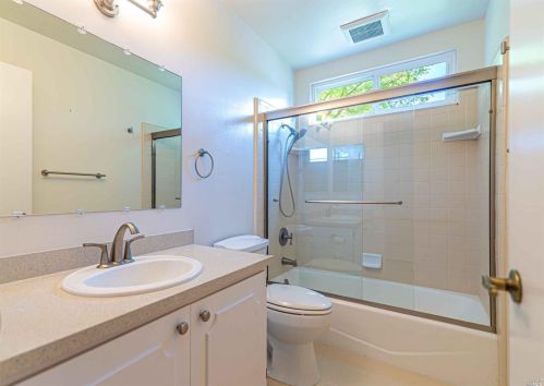 2 Valley Oaks Ln, Santa Rosa CA  95409-6234 exterior