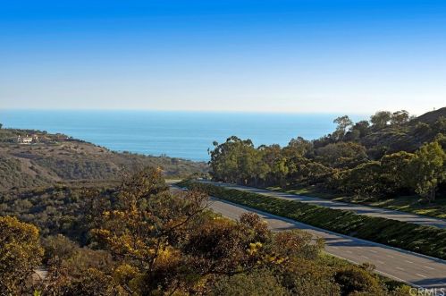 12 Tidal Surf, Newport Beach CA  92657-1905 exterior