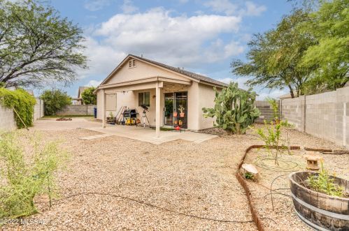 6476 David Dr, Tucson, AZ 85730-3605