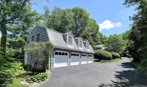 239 Rocks Rd, Norwalk CT  06851-1117 exterior