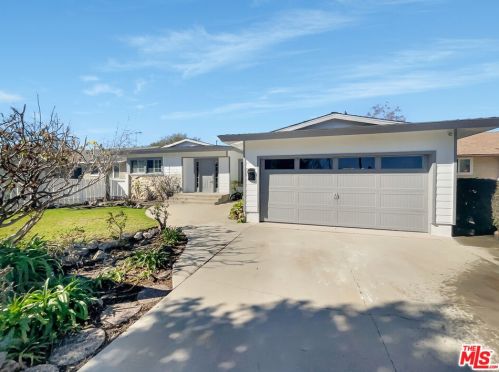 3021 Ostrom Ave, Long Beach CA  90808-4228 exterior