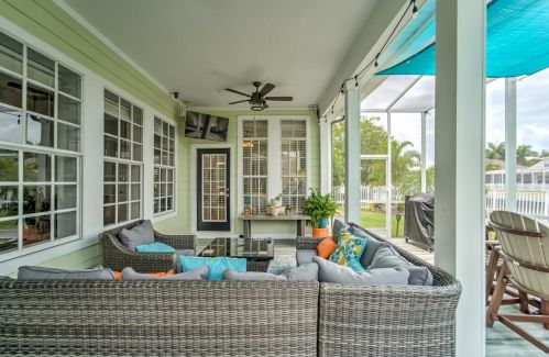 413 Islebay Dr, Ruskin FL  33572-3332 exterior