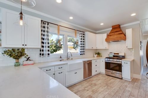 125 Gladstone St, San Dimas CA 91773-1828 exterior