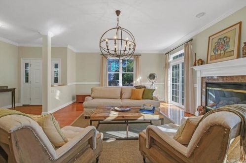 40 Briarbrook Dr, Briarcliff NY  10510-2075 exterior