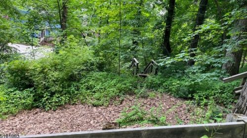 21 Pheasant Ln, West Milford NJ  07480-4008 exterior