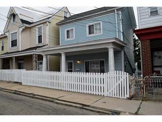 822 Eureka St, Pittsburgh PA  15210-1028 exterior