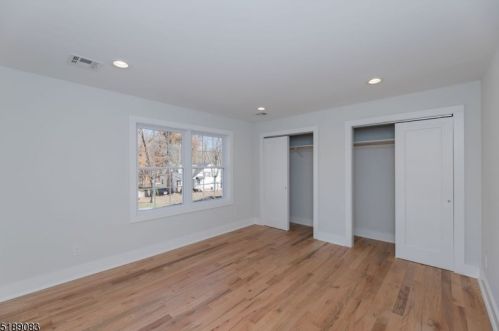 24 Shadow Ln, Berkeley Heights NJ  07922-1816 exterior
