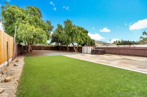937 16th St, San Diego, CA 92113-1001