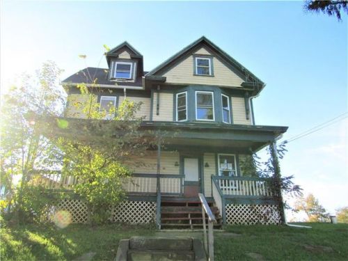 115 Main St, Hickory, PA 15340-1144