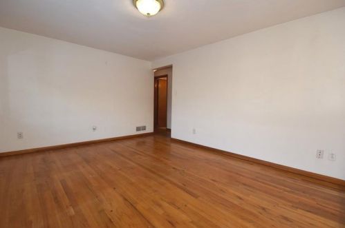 3312 Garbett St, Mckeesport, PA 15132-5451