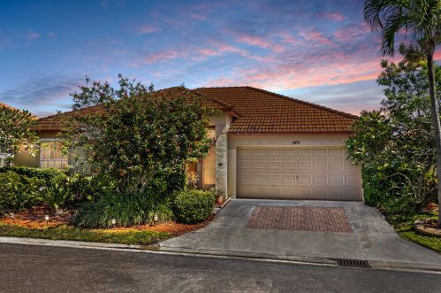 3072 Casa Rio Ct, West Palm Beach, FL 33418-6507