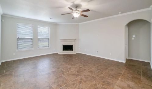 38 Black Swan Ct, Magnolia, TX 77354-3348