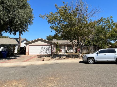 616 Mertz Ct, Grayson, CA 95363-2028