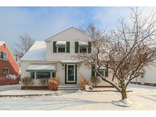 929 Bryn Mawr Ave, Willowick, OH 44092-2251