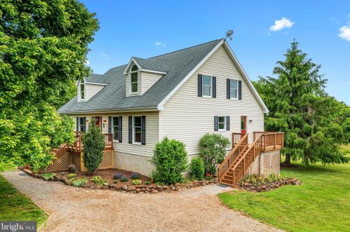 14260 Rehobeth Church Rd, Lovettsville VA  20180-3218 exterior