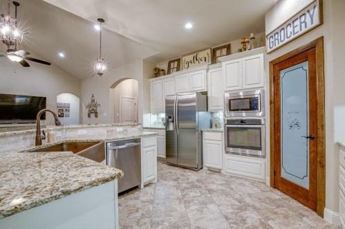 2903 Mallard Dr, Greenville TX  75402 exterior