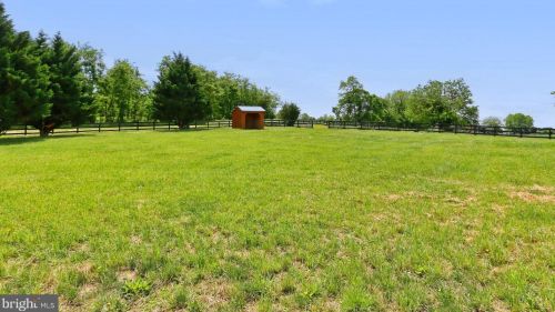 12760 Beebe Ct, Lovettsville VA  20180-2778 exterior