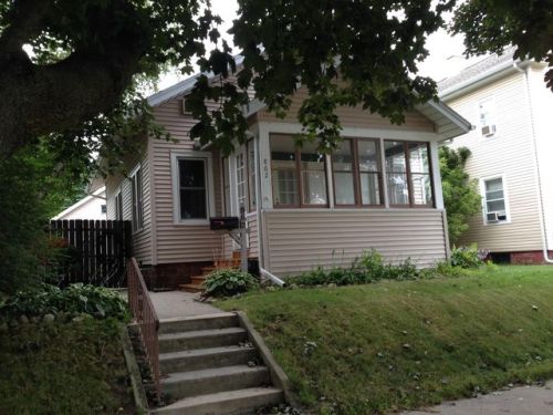 862 14th St, Manitowoc WI  54220-5105 exterior