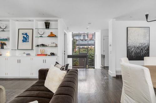 154 Arlington Ave, Providence RI  02906-2330 exterior