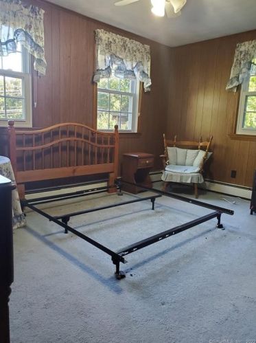 116 Pollys Ln, Uncasville CT  06382-1441 exterior