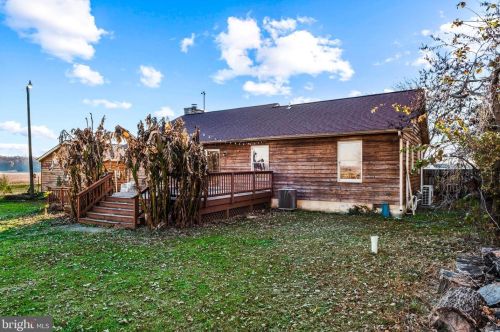 1729 Nottingham Dr, Fredericksburg VA  22408-9674 exterior