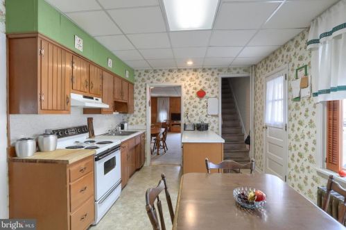 101 Rosanna St, Hummelstown PA  17036-1519 exterior