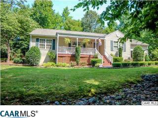 14 Monish Dr, Bybee, VA 22963-2911
