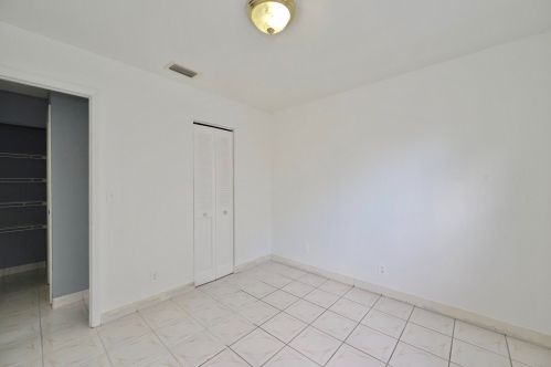 4903 Saratoga Rd, West Palm Beach FL  33415-7415 exterior