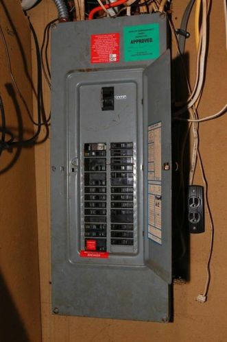 28 Manor Dr, South Kingstown RI  02882-5412 exterior