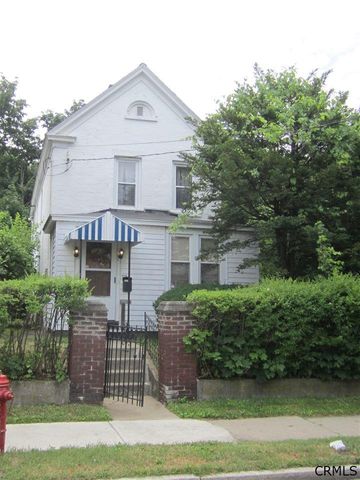 1318 7th Ave, Schenectady, NY 12303-1718