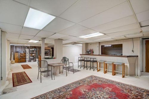 2540 Lk Dr, Milwaukee WI 53211-3808 exterior