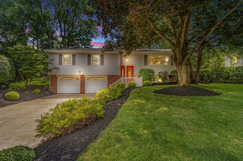2507 Clayton Rd, Beaver Falls, PA 15010-1311