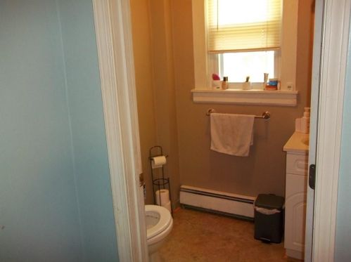 20 Mount Pleasant View Ave, Cumberland RI  02864-2300 exterior