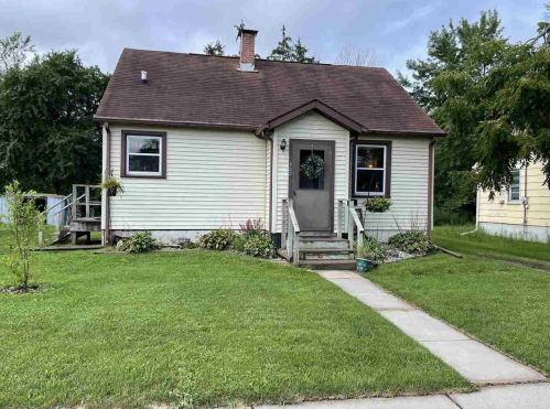 902 Prairie St, Mauston, WI 53948-1740